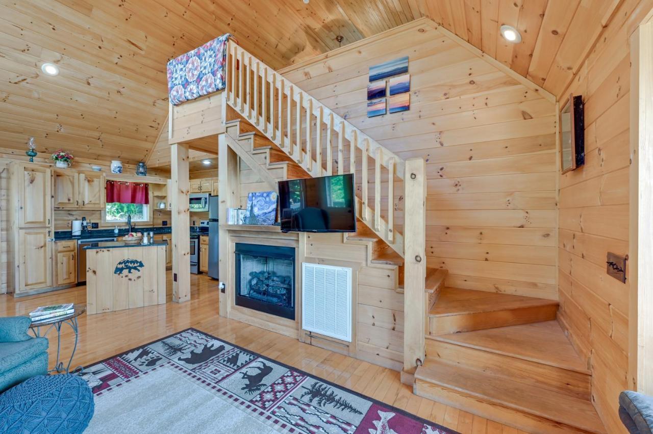 Warm And Cozy Cabin With Deck On Top Of The Blue Ridge Fancy Gap Eksteriør billede