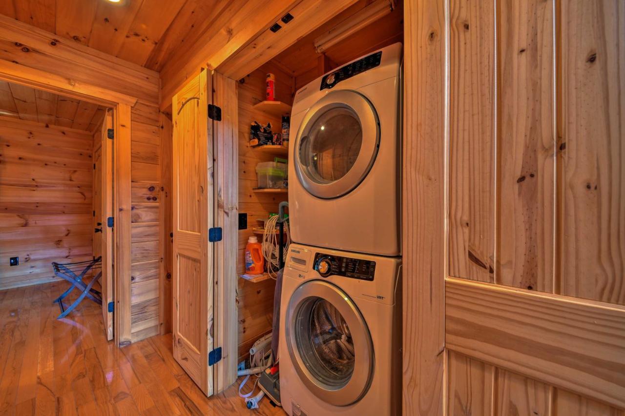 Warm And Cozy Cabin With Deck On Top Of The Blue Ridge Fancy Gap Eksteriør billede